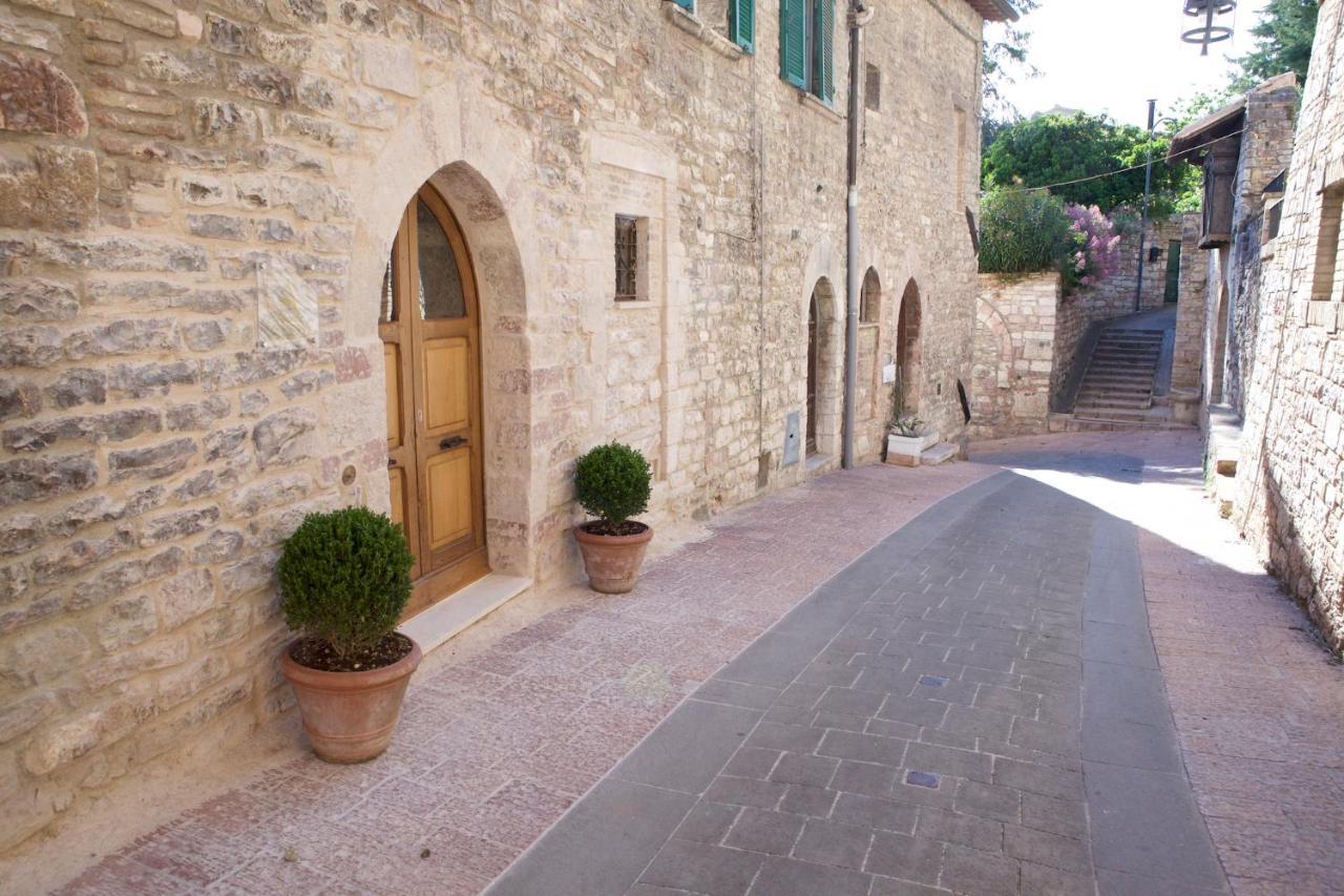Le Dimore Arcangelo Maria Assisi Exteriör bild