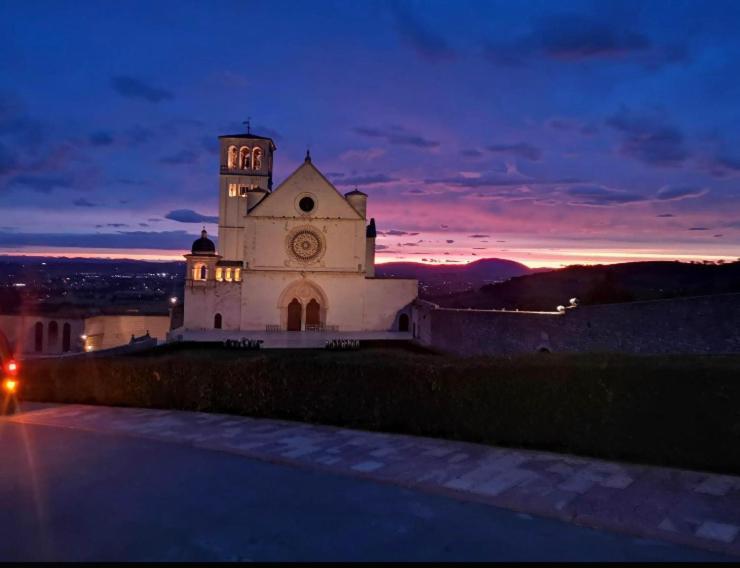 Le Dimore Arcangelo Maria Assisi Exteriör bild